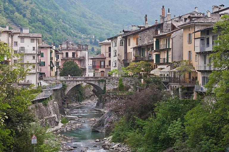 Sofi Apartment Chiavenna Kültér fotó